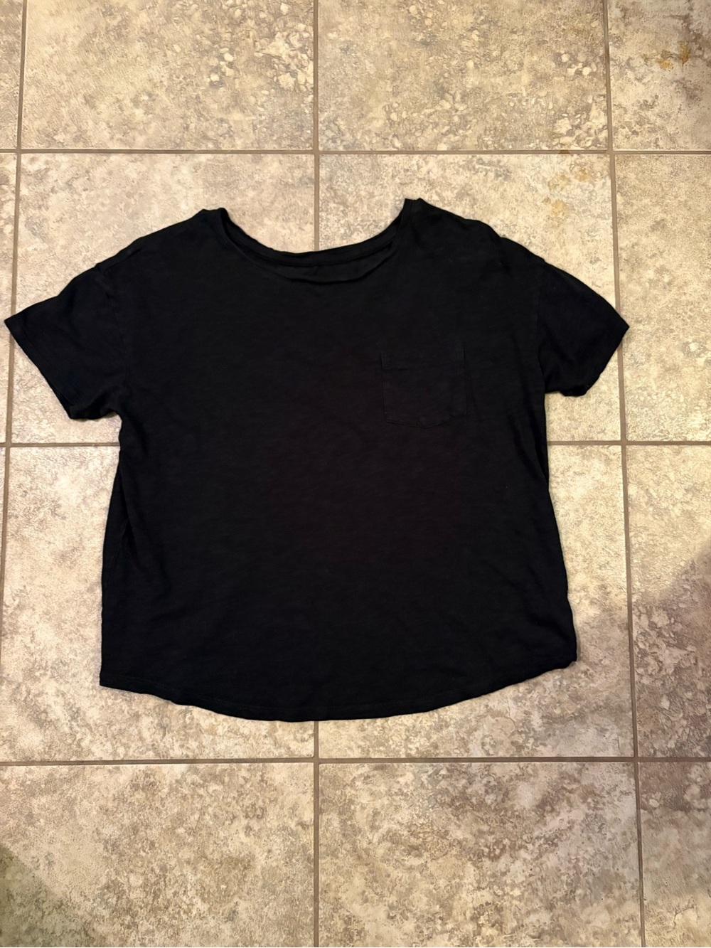 Old Navy Black Short Sleeve Pocket Tee